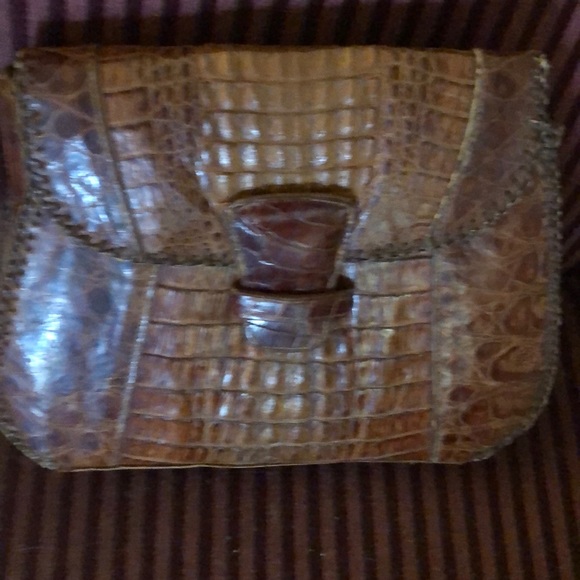 Handbag - Picture 2 of 3